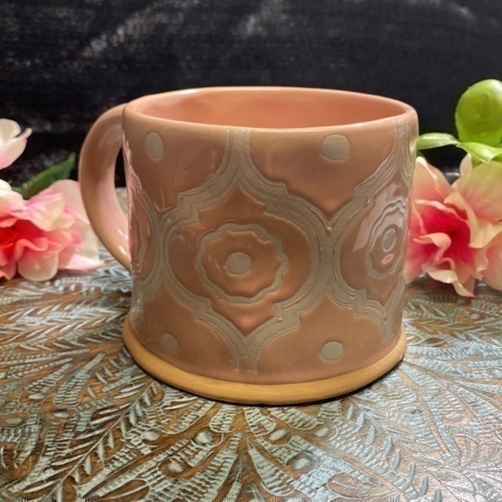 Spectrum Designz Ceramic Coffee Mug Pink White 2017 Tea Cup 12 oz